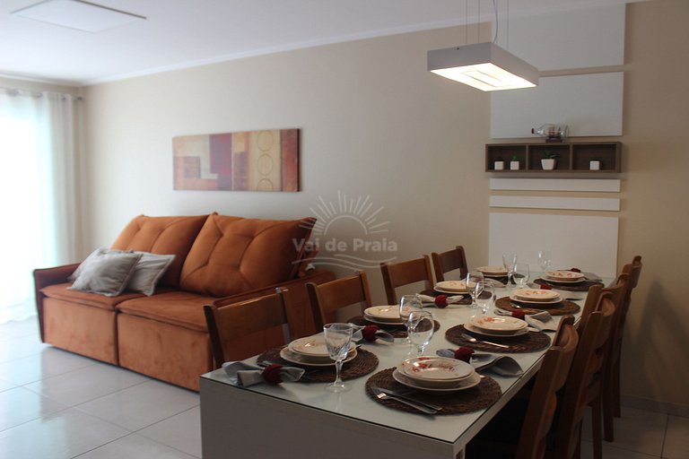 Apartamento com 2 quartos na Praia Grande com piscina