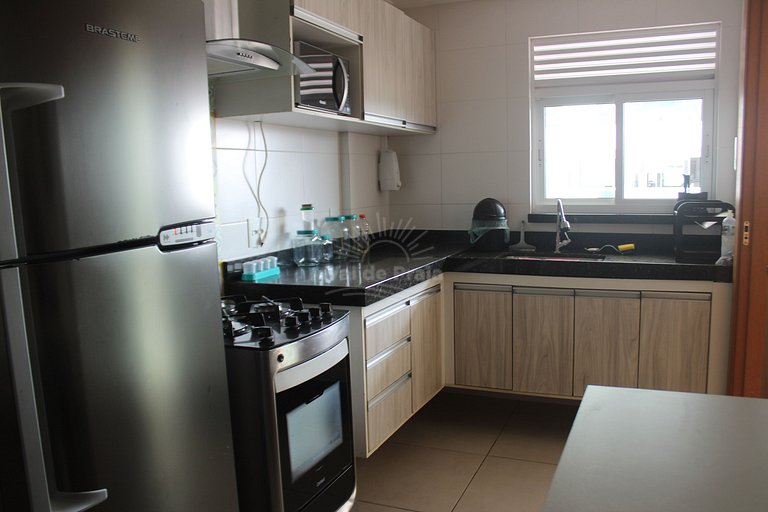 Apartamento com 2 quartos na Praia Grande com piscina