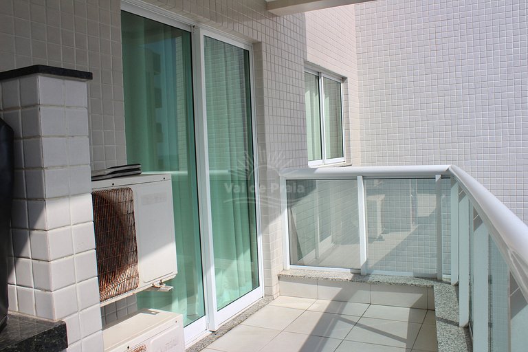 Apartamento com 2 quartos na Praia Grande com piscina