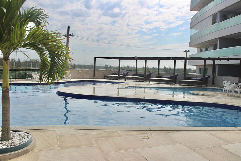 Apartamento com 2 quartos na Praia Grande com piscina