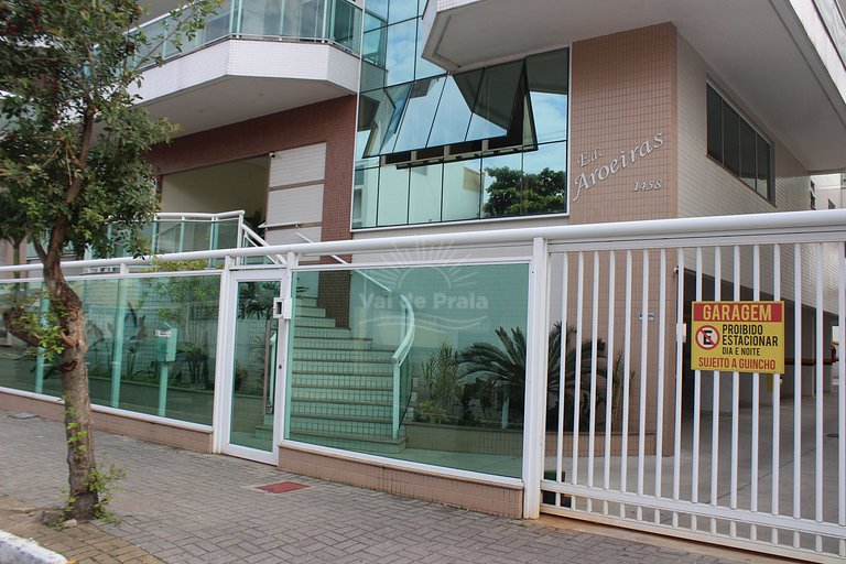 Apartamento de 2 quartos próximo à Praia do Forte – conforto