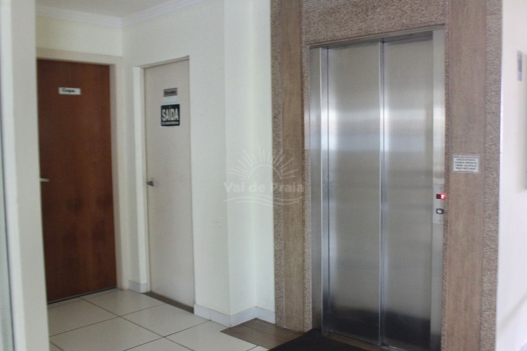 Apartamento de 2 quartos próximo à Praia do Forte – conforto