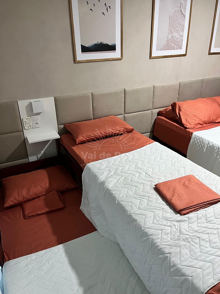 Apto 2 Quartos Pertinho da Praia do Forte – Conforto Garanti