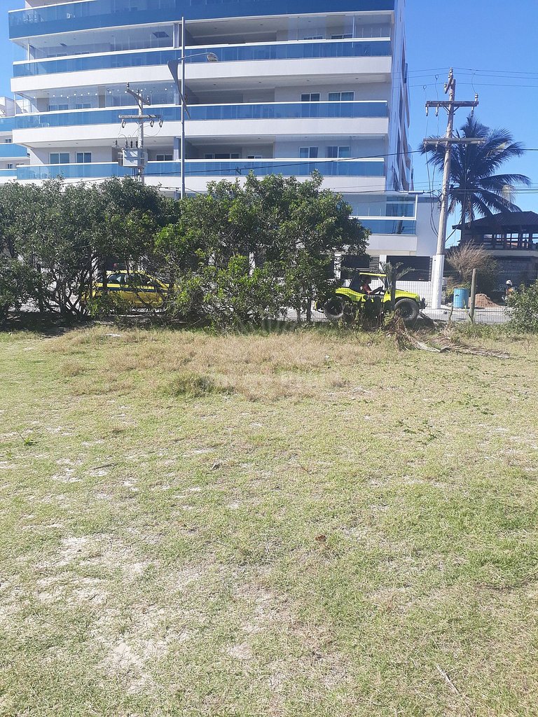 Apartamento com vista para o mar em condomínio