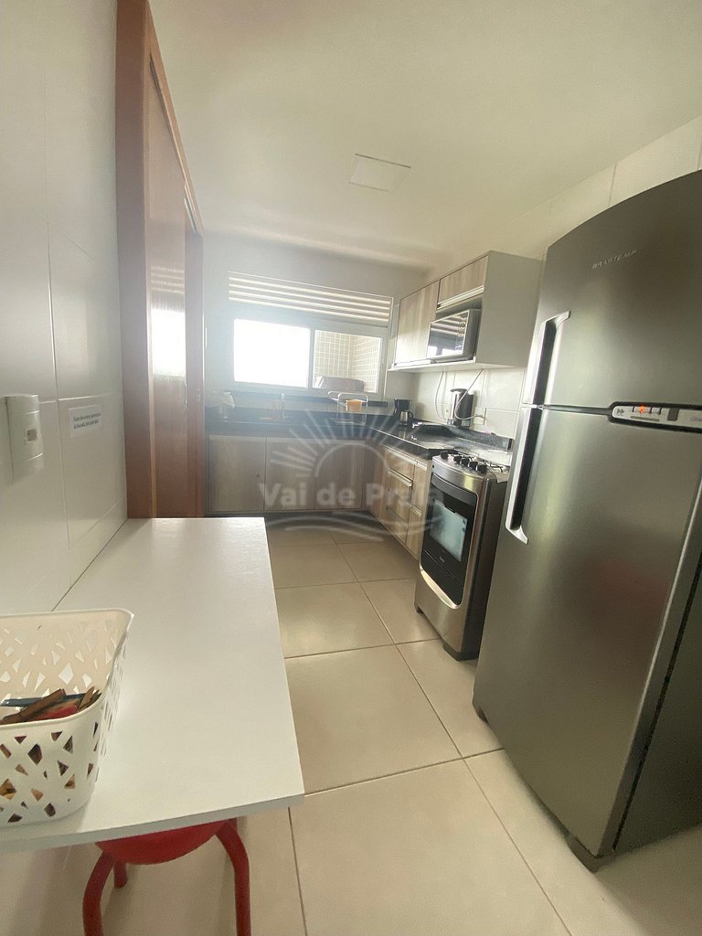 Apartamento com vista para o mar em condomínio