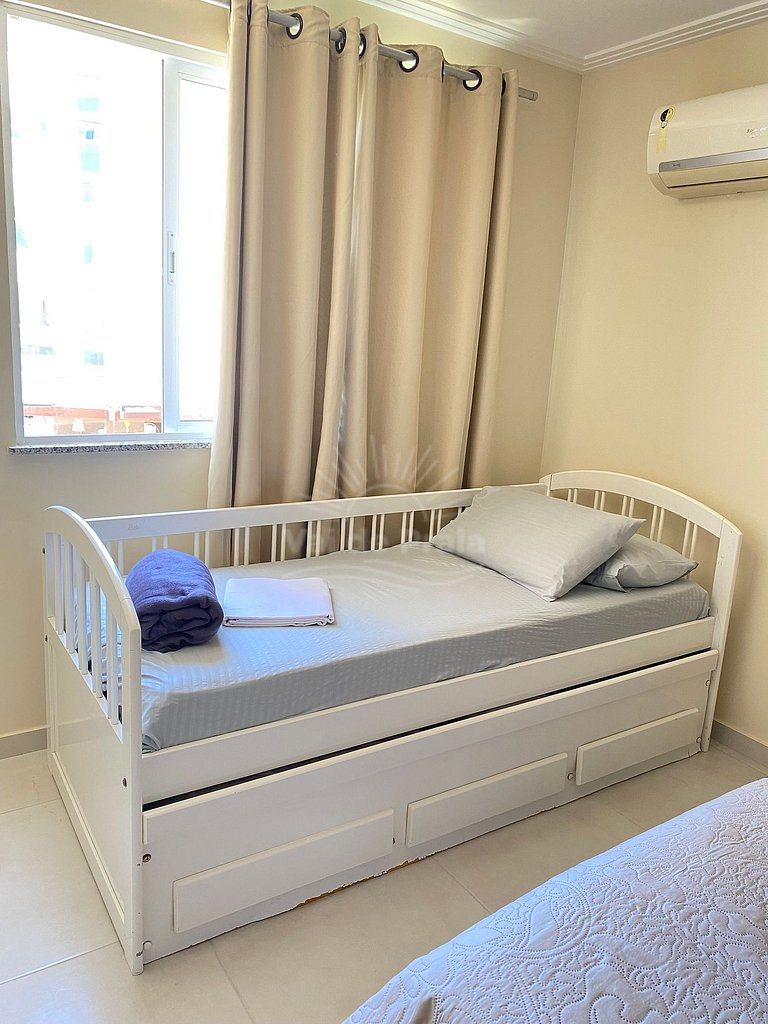 Apartamento com vista para o mar em condomínio