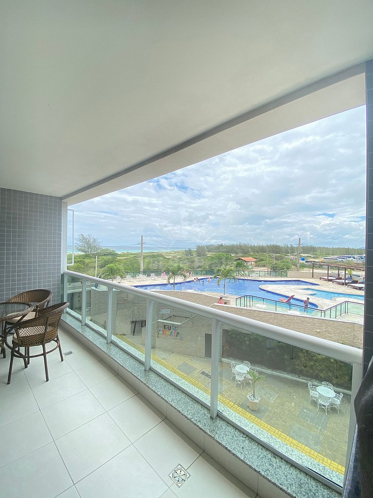 Apartamento com vista para o mar em condomínio