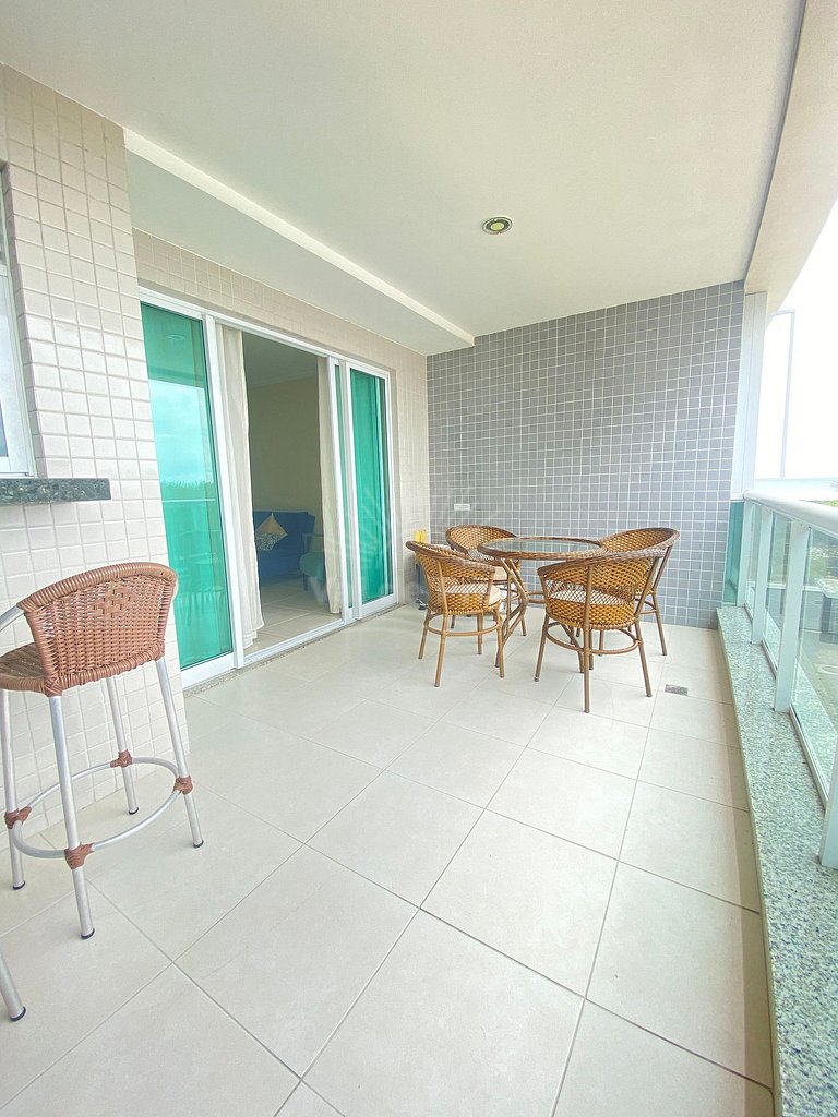 Apto Vista para o Mar em Condomínio