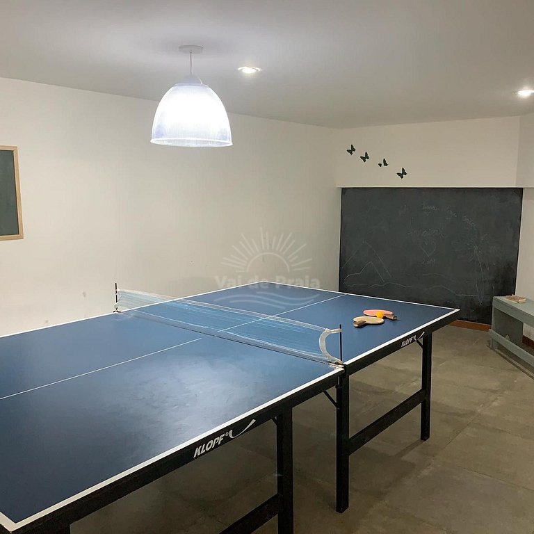 Apartamento com vista para o mar em condomínio