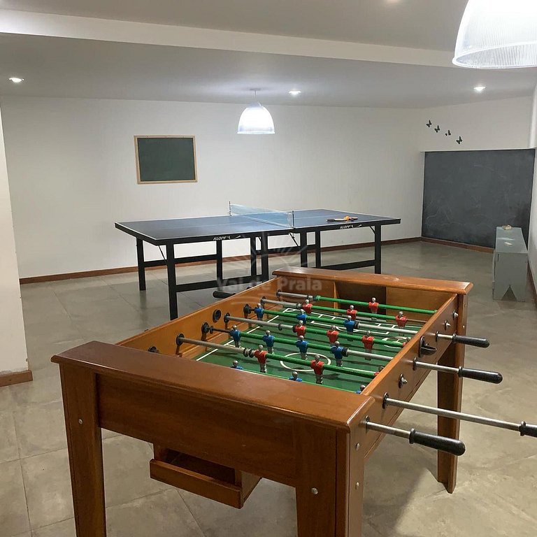 Apartamento com vista para o mar em condomínio