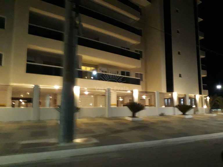 Apartamento com vista para o mar em condomínio