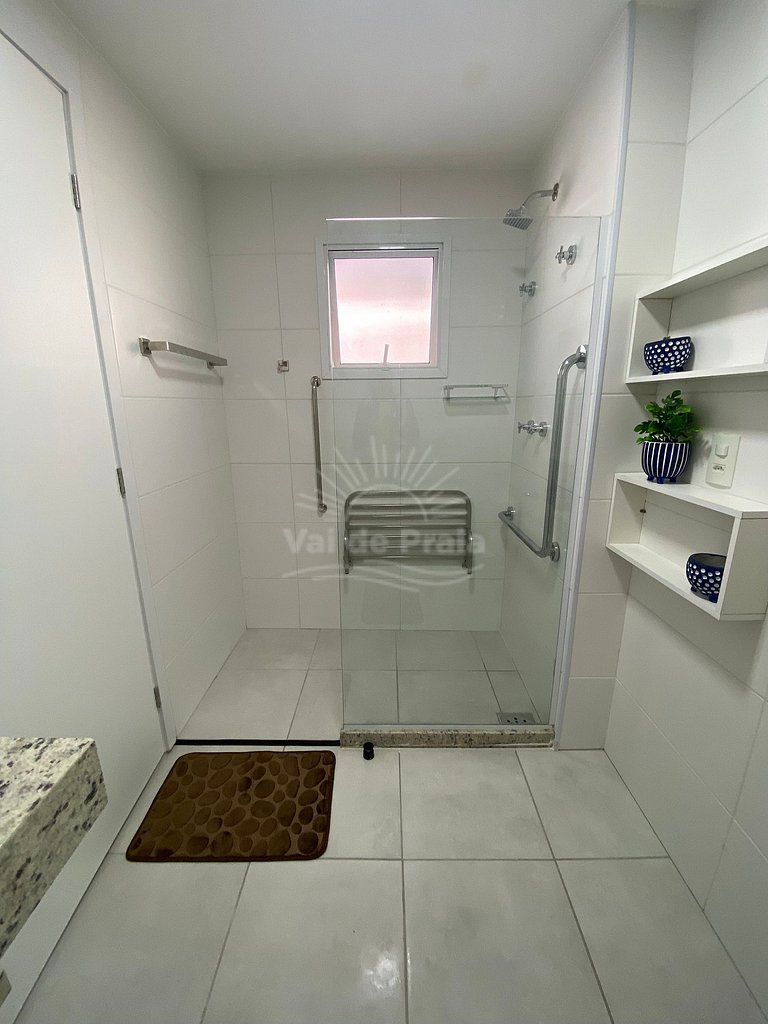 Apto Acessível em Cond. de Luxo – Próx. à Prainha