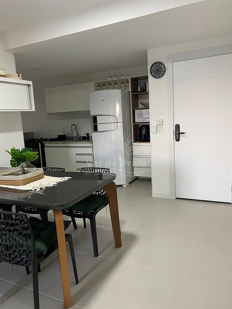 2 quartos e 2 banheiros-  Próx. à Prainha