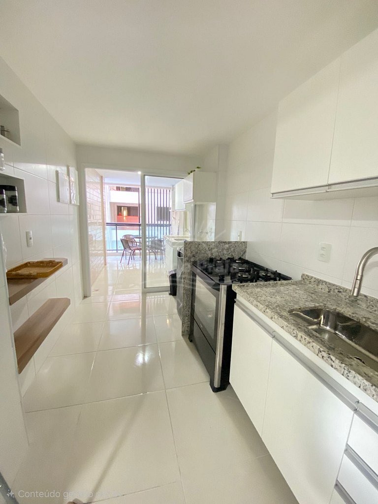 Apartamento acessível em condomínio sofisticado perto da Pra