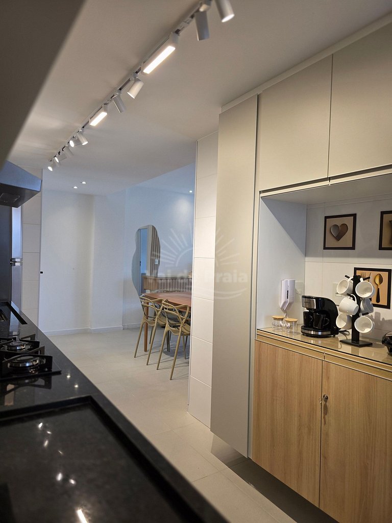 Apartamento com 2 quartos e 2 banheiros, próximo à Prainha