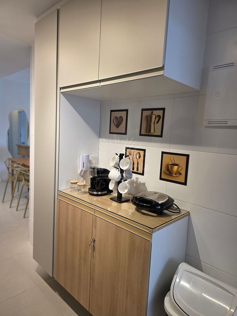 Apartamento com 2 quartos e 2 banheiros, próximo à Prainha