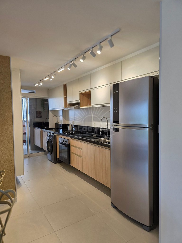 Apartamento com 2 quartos e 2 banheiros, próximo à Prainha