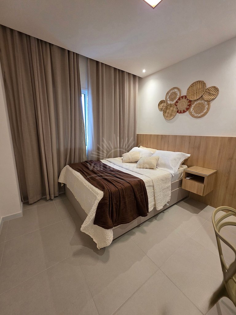 Apartamento com 2 quartos e 2 banheiros, próximo à Prainha