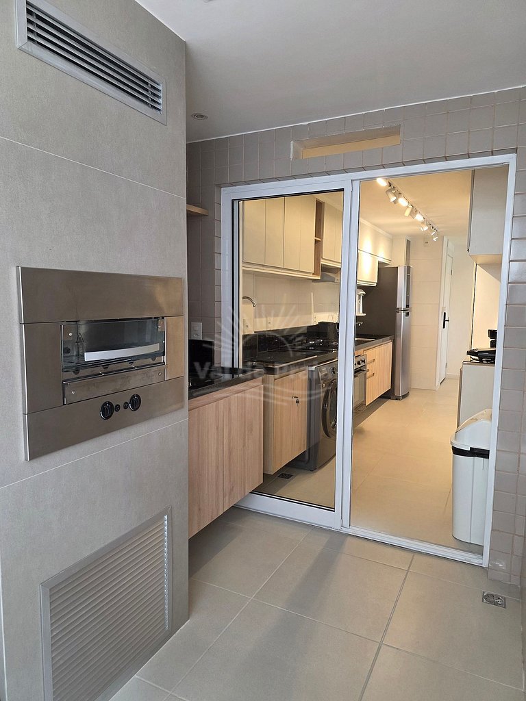 Apartamento com 2 quartos e 2 banheiros, próximo à Prainha