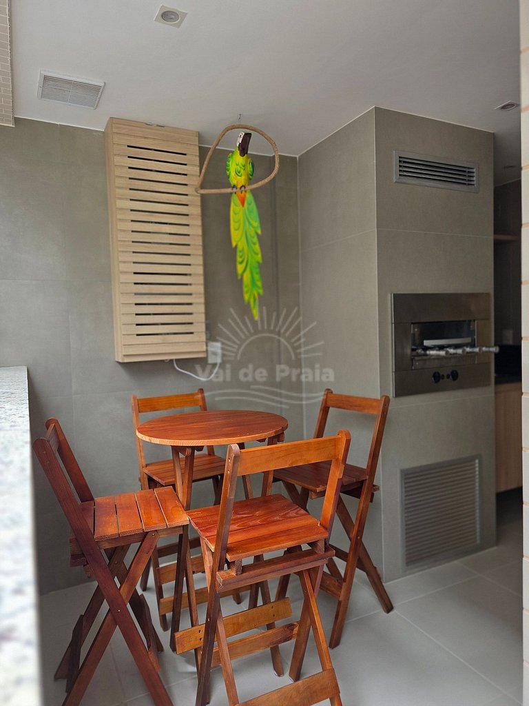 Apartamento com 2 quartos e 2 banheiros, próximo à Prainha