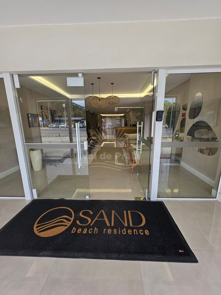 Apartamento com 2 quartos e 2 banheiros, próximo à Prainha