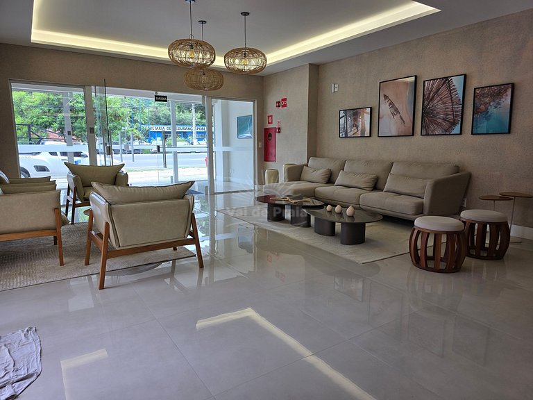 Apartamento com 2 quartos e 2 banheiros, próximo à Prainha