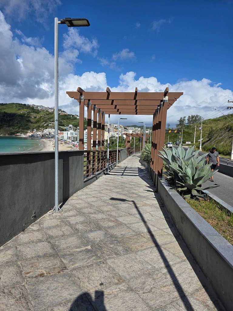 2 quartos e 2 banheiros-  Próx. à Prainha