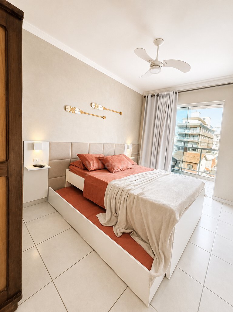 Apartamento de 2 quartos próximo à Praia do Forte – conforto