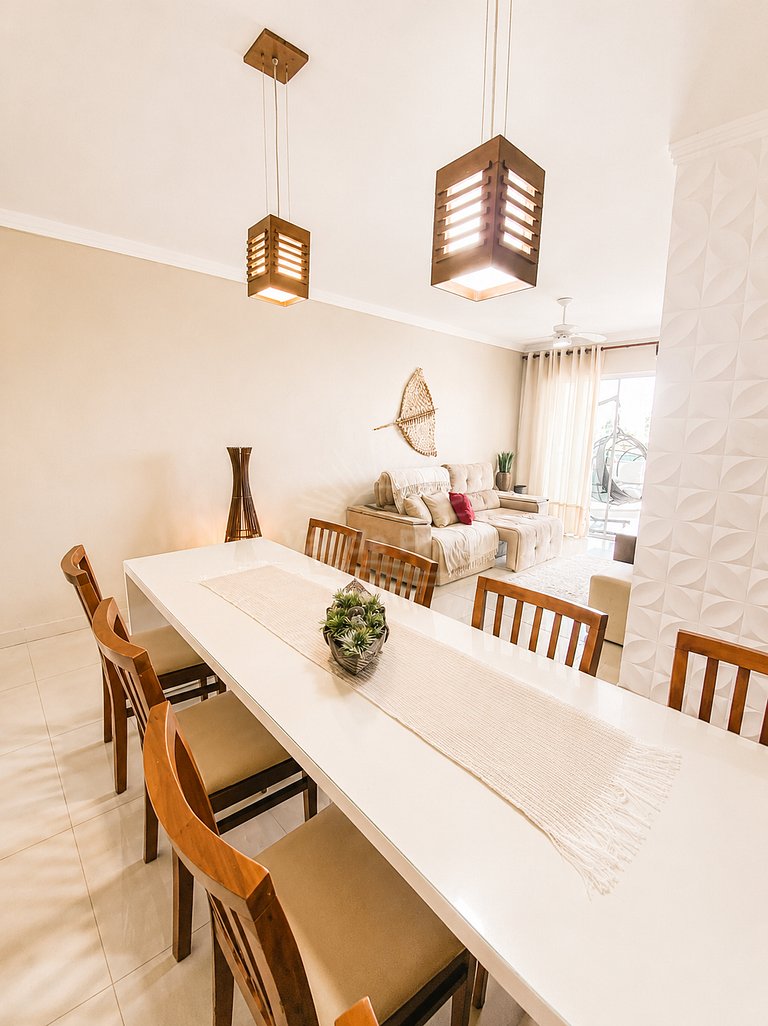 Apartamento de 2 quartos próximo à Praia do Forte – conforto