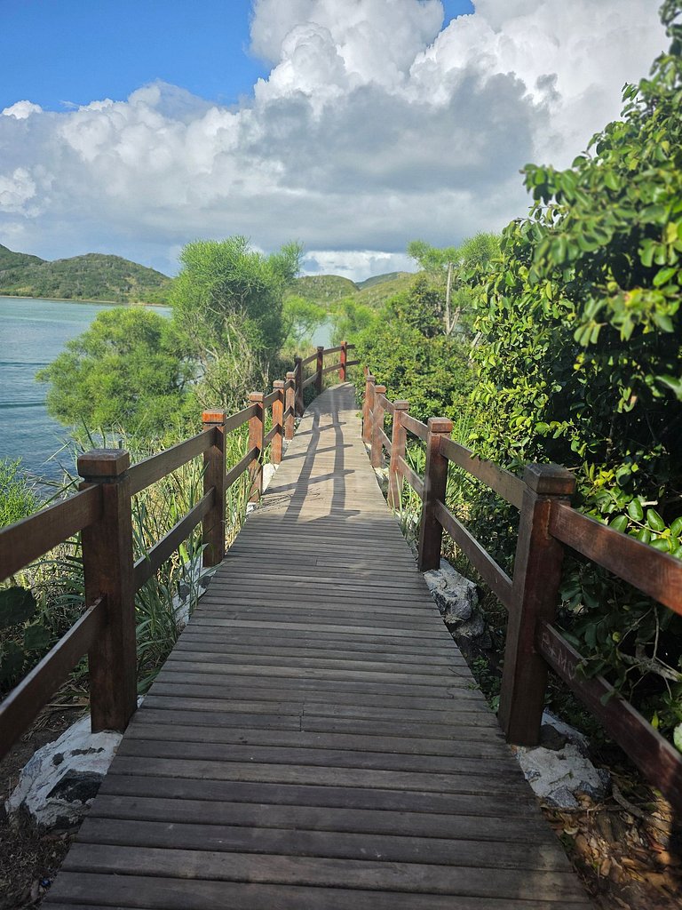 Apartamento de 2 quartos próximo à Praia do Forte – conforto