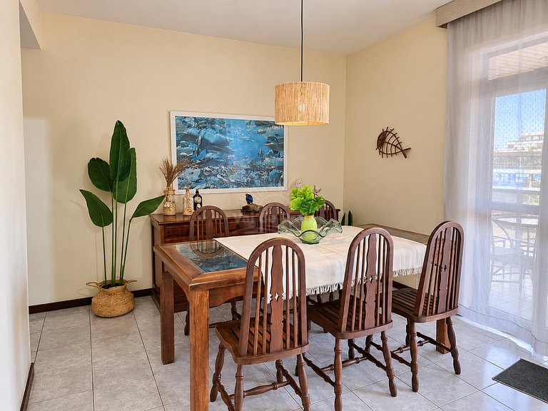 Apartamento com 3 suítes na Praia do Forte