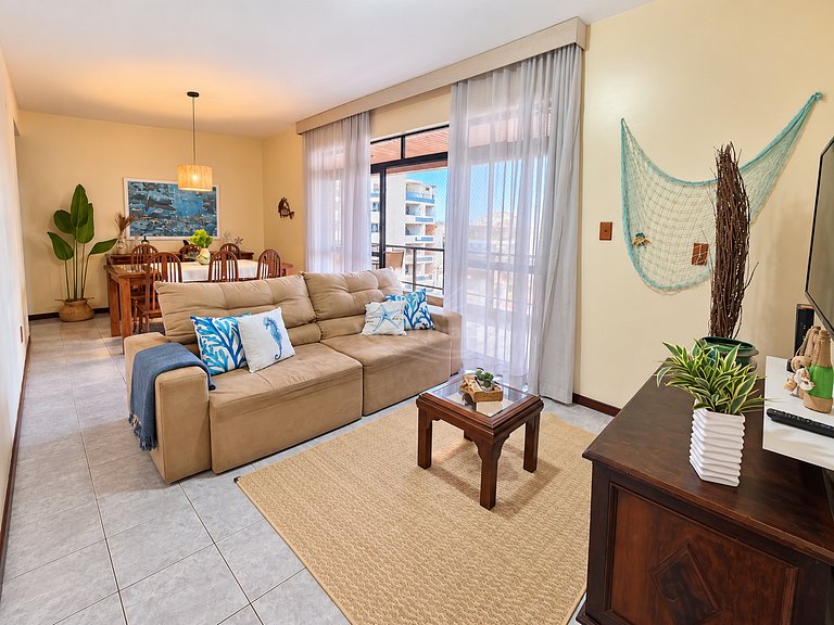 Apartamento com 3 suítes na Praia do Forte