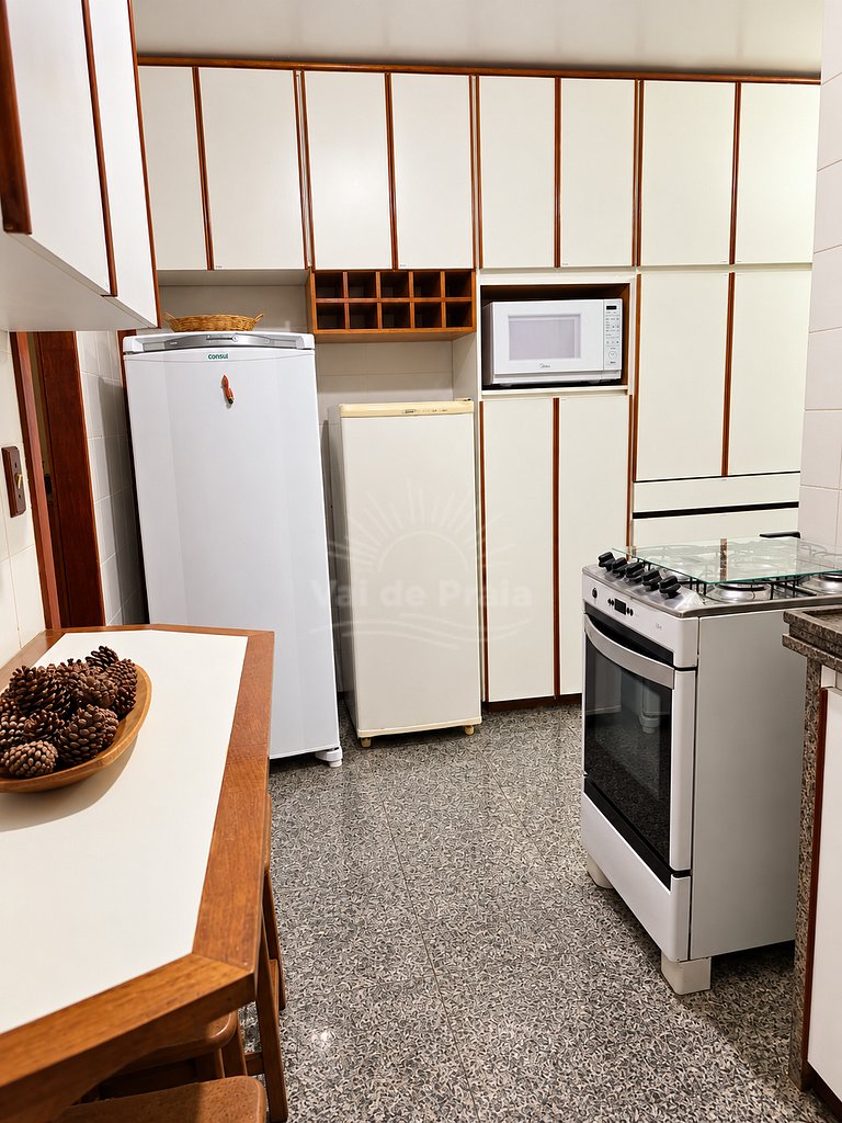 Apartamento com 3 suítes na Praia do Forte