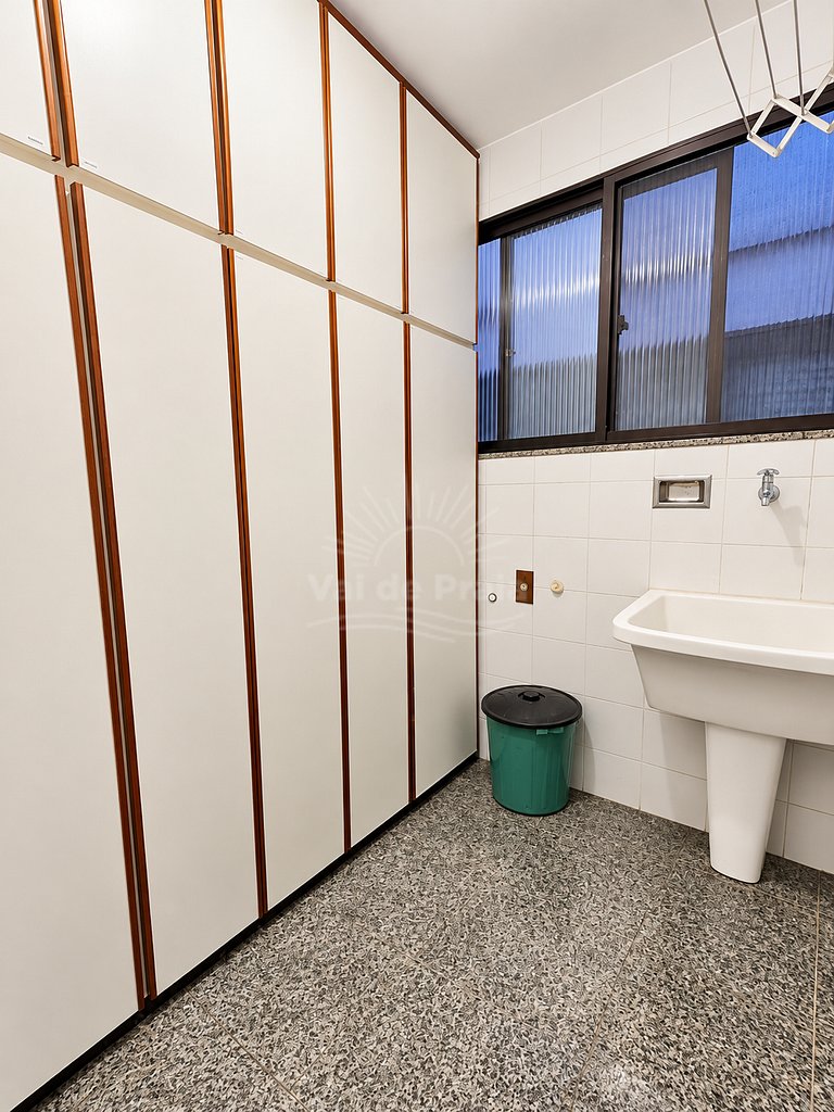 Apartamento com 3 suítes na Praia do Forte