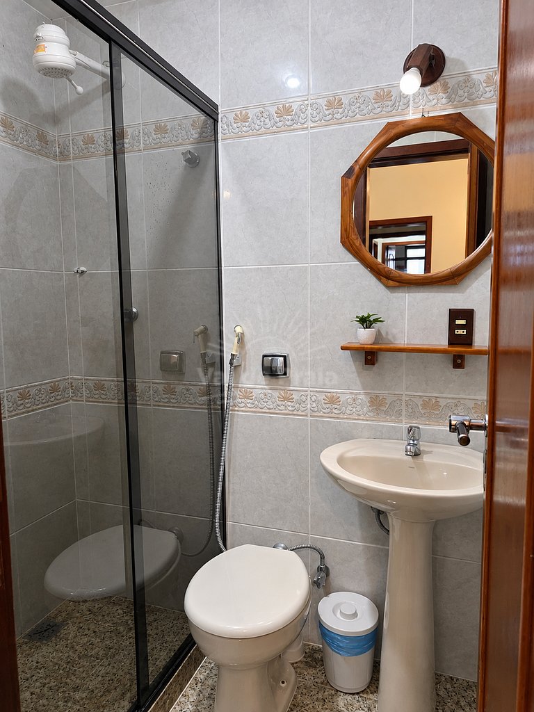 Apartamento com 3 suítes na Praia do Forte